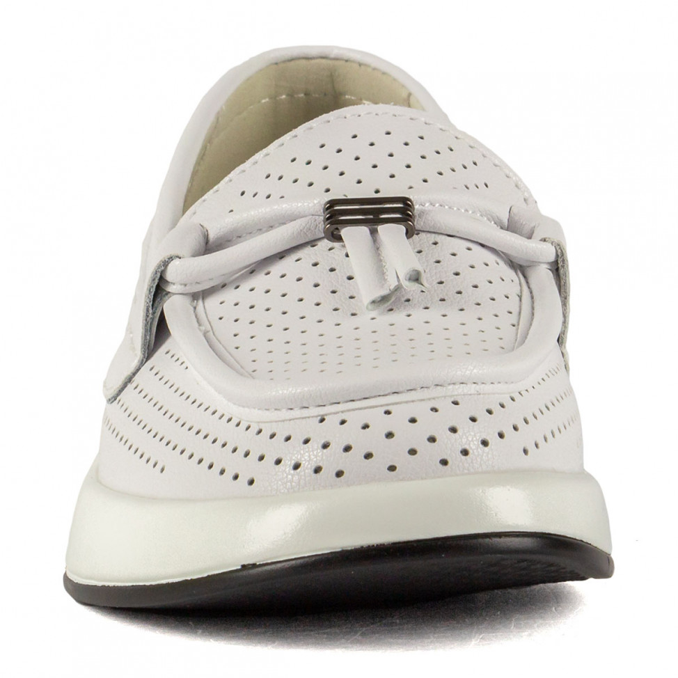 Лоферы белые Covani Comfort